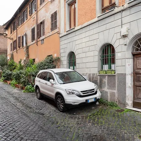 Daire Trastevere 53 *